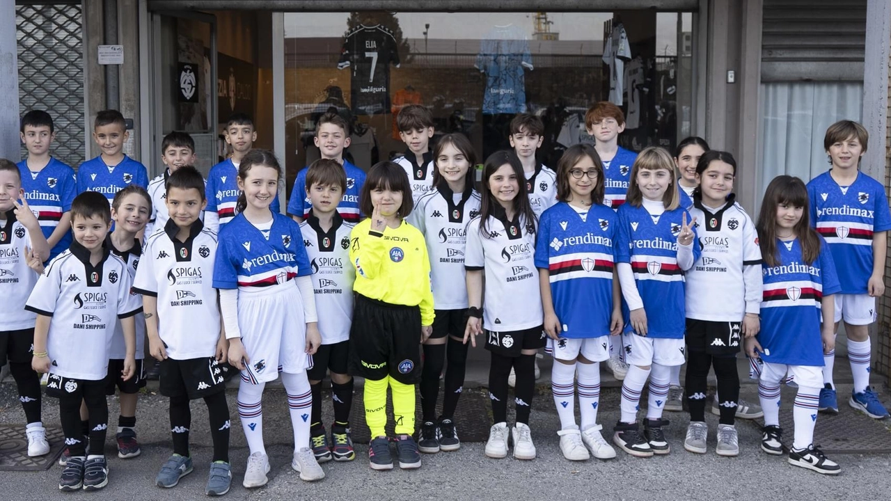 Alcuni momenti dell’iniziativa ’Bimbi in. campo’ che ha coinvolto Spigas Clienti e Spezia Calcio in occasione del derby con la Sampdoria