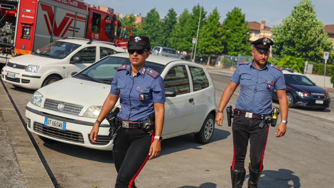 Boom di truffe agli anziani: “La sua auto in una rapina”
