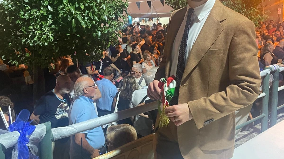 Un capolavoro da oltre 30mila bignè accolto dagli applausi "Una vera ripartenza con grande successo: ora occhi sul 2026".