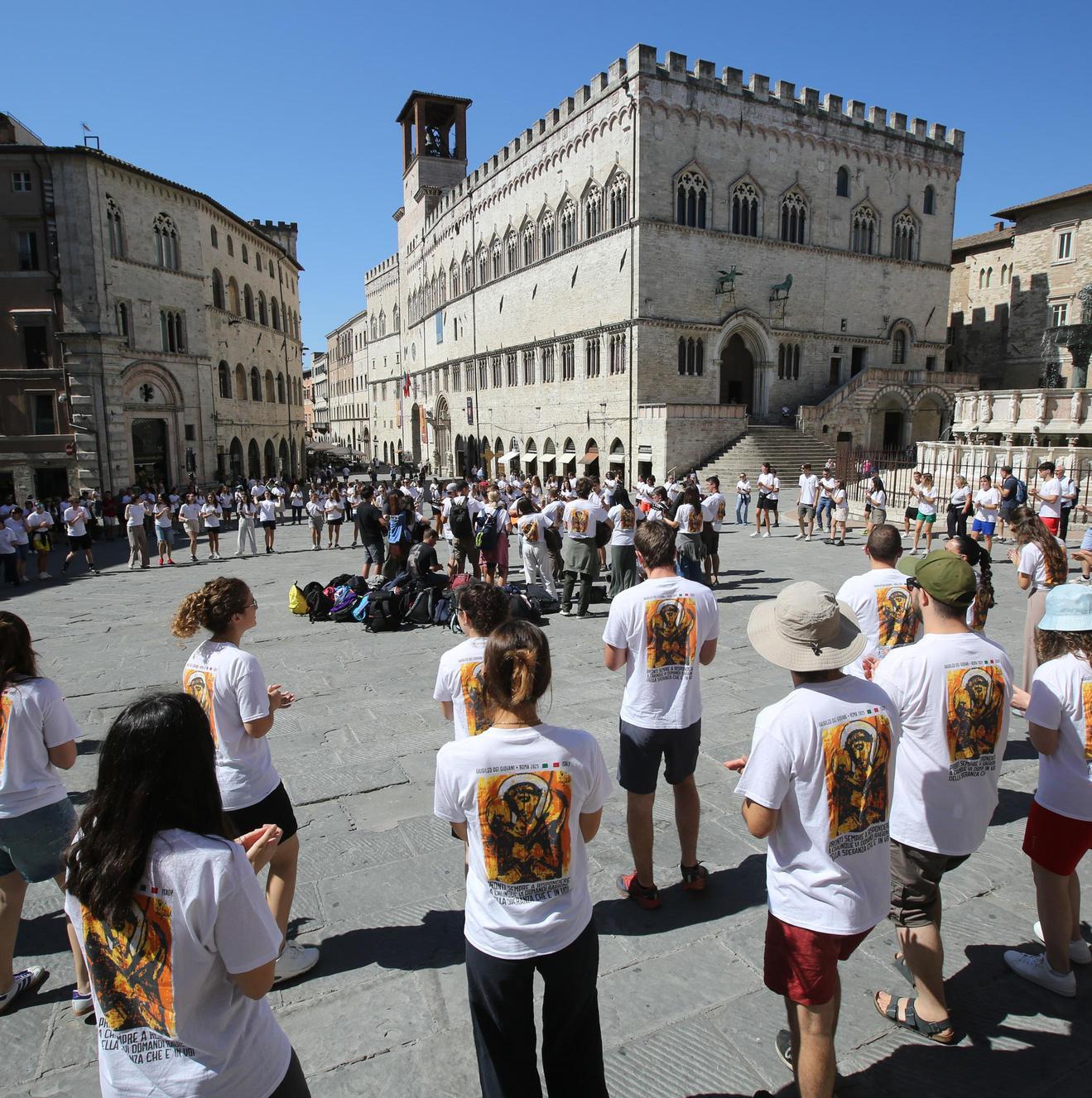 I giovani e il Giubileo: "Ragazzi testimoni di grande fratellanza"