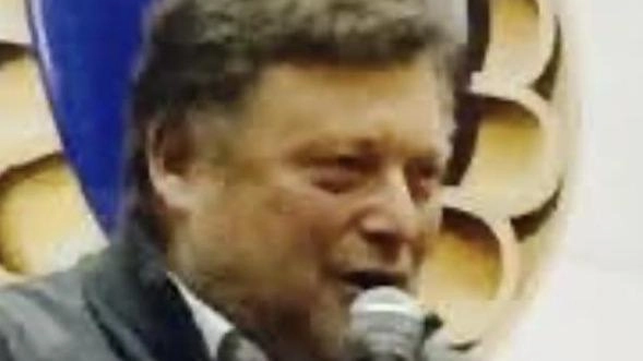 "Ci mancherà enormemente, e spero che Castello trovi il modo di ricordare in maniera degna uno dei suoi figli... "Ci mancherà enormemente, e spero che Castello trovi il modo di ricordare in maniera degna uno dei suoi figli...