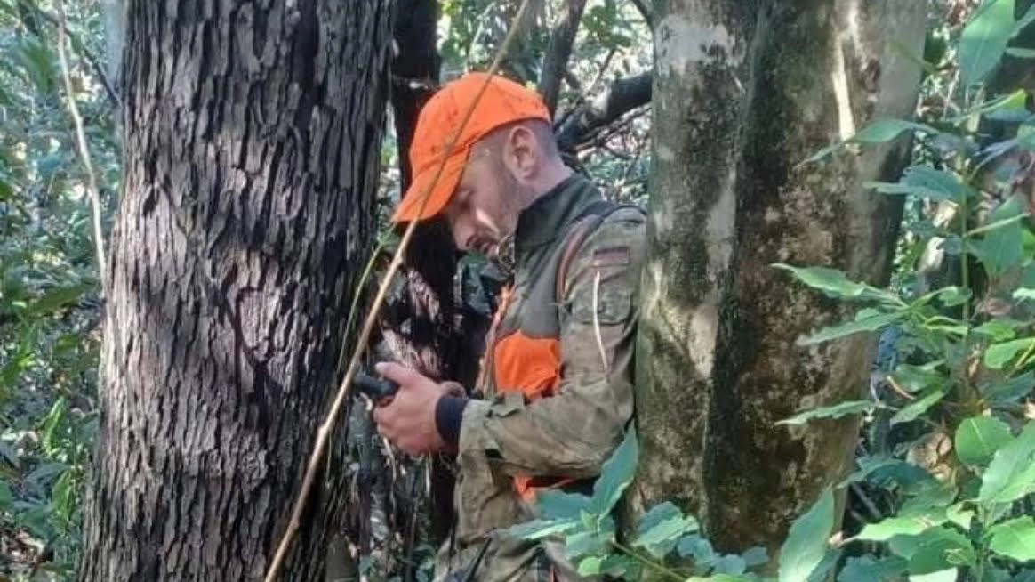 Marco Lombardi aveva 38 anni, qui in una foto nei boschi Marco Lombardi aveva 38 anni, qui in una foto nei boschi