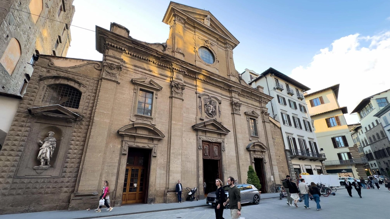 La Basilica di Santa Trinita, colpita sempre più spesso da furti: le cassette dell’elemosina sono state svaligiate molte volte La Basilica di Santa Trinita, colpita sempre più spesso da furti: le cassette dell’elemosina sono state svaligiate molte volte