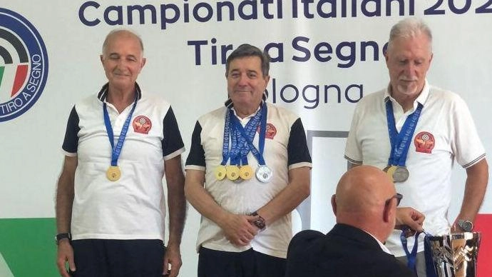 Pioggia di medaglie e titoli per la formazione aretina impegnata nella competizione di Bologna