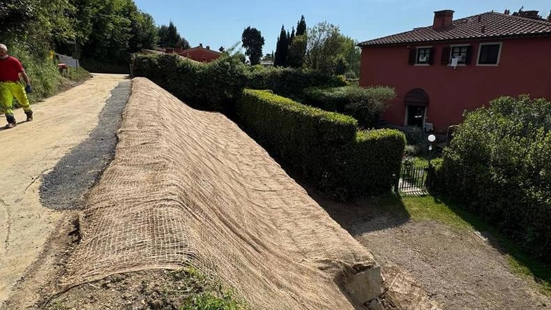 La frana ripristinata in via Duccini con lavori in somma urgenza La frana ripristinata in via Duccini con lavori in somma urgenza