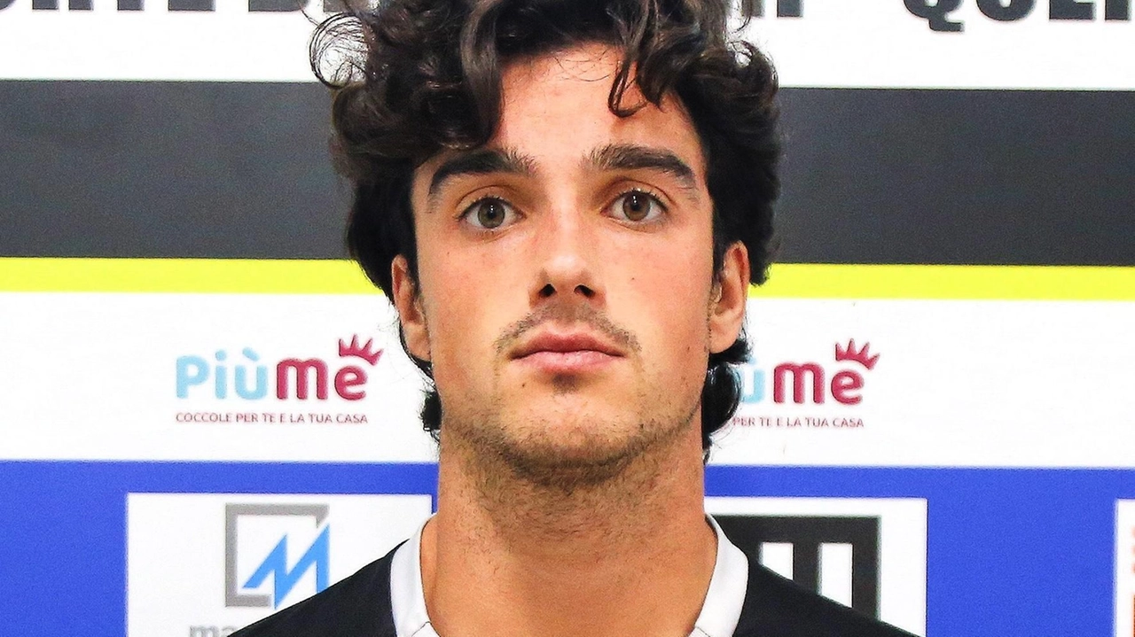 Davide Fortunati resta al Real FQ Davide Fortunati resta al Real FQ
