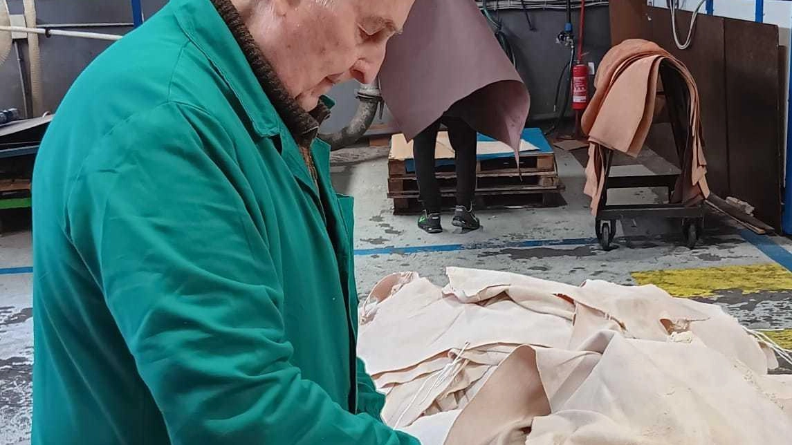 Dopo le anteprime di Londra e New York, svolte a gennaio, Lineapelle torna a Milano accogliendo oltre 1.100 espositori provenienti da 40 Paesi Dopo le anteprime di Londra e New York, svolte a gennaio, Lineapelle torna a Milano accogliendo oltre 1.100 espositori provenienti da 40 Paesi