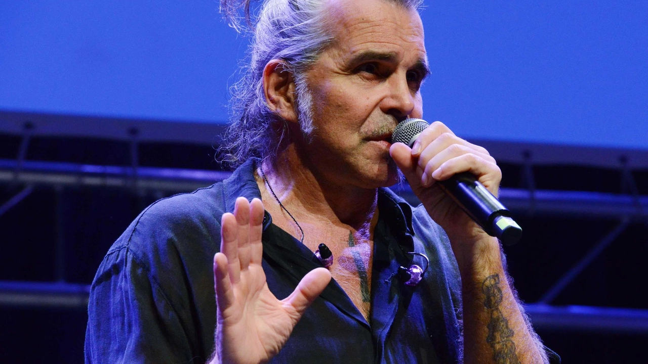 Nel giorno dei 40 anni di ‘Desaparecido’, Piero Pelù fa un primo bilancio della sua consulenza artistica al TeatroDante Carlo Monni Nel giorno dei 40 anni di ‘Desaparecido’, Piero Pelù fa un primo bilancio della sua consulenza artistica al TeatroDante Carlo Monni