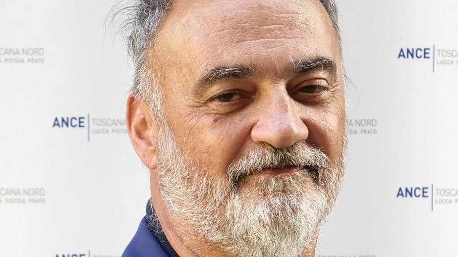 Il presidente dei costruttori Ance Toscana Nord, Giacomo Salvi (foto), punta il dito contro i tagli alle risorse alla viabilità... Il presidente dei costruttori Ance Toscana Nord, Giacomo Salvi (foto), punta il dito contro i tagli alle risorse alla viabilità...