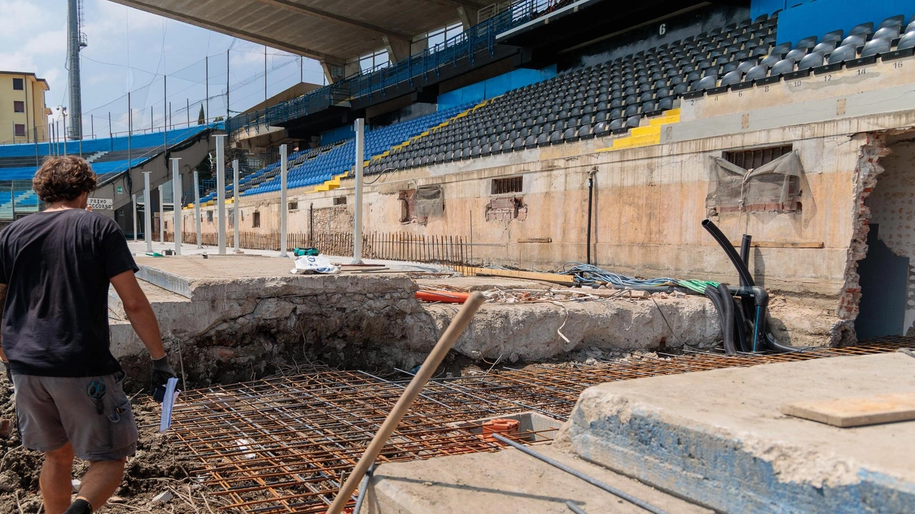 La verifica dello stato di avanzamento dei lavori per poter giocare in casa contro la Roma. Intanto deliberato lo schema di contratto d’affitto dello stadio: durerà fino al 2031.