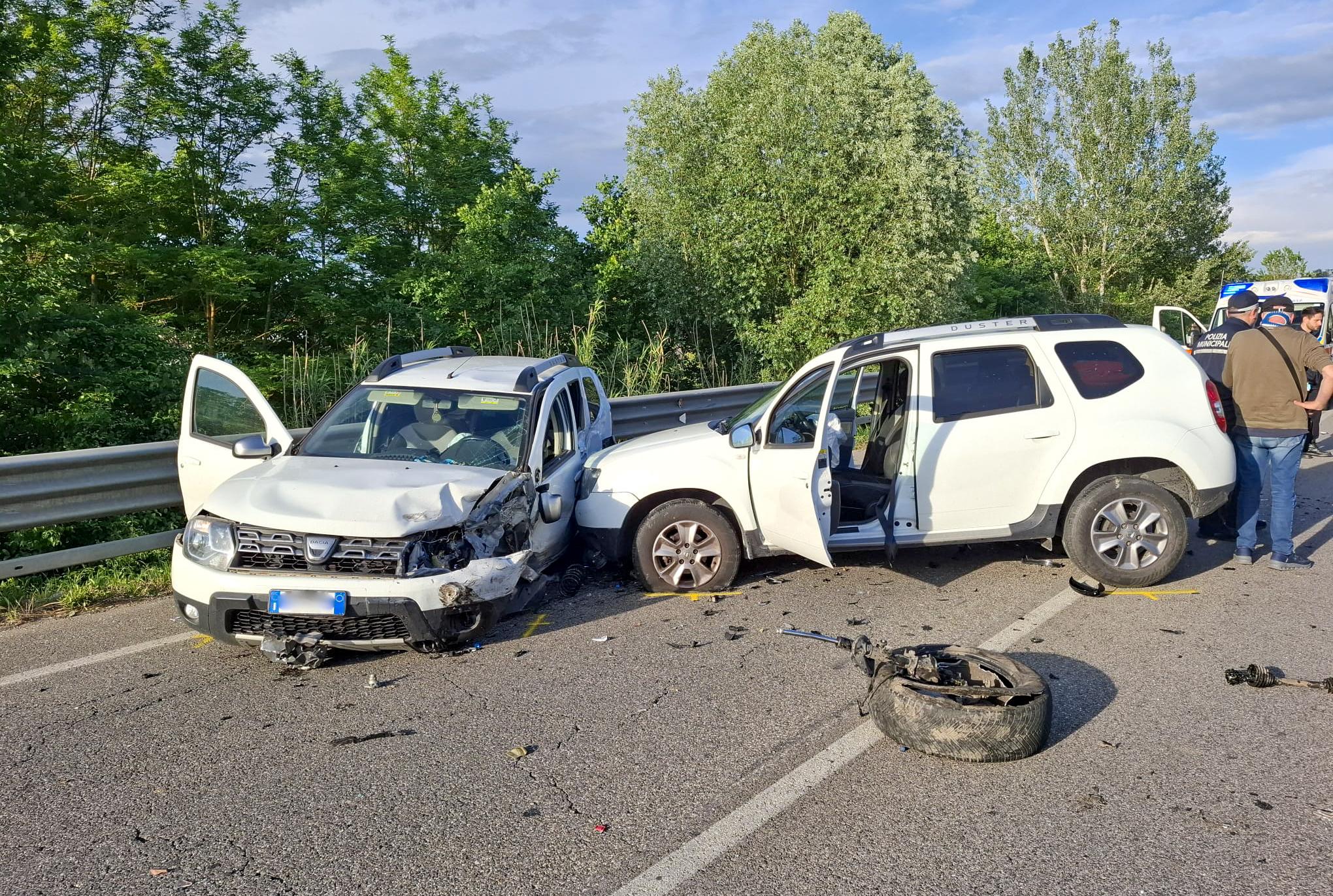 Incidente a Ginestra Fiorentina: 7 feriti, grave una bambina di 6 anni Incidente a Ginestra Fiorentina: 7 feriti, grave una bambina di 6 anni
