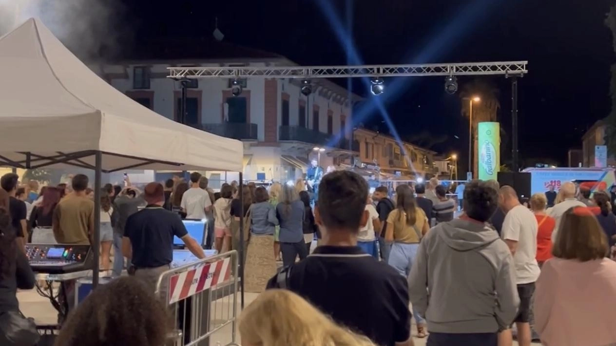 Sabato dalle 18 fino alla mezzanotte piazza XXIV Maggio si animerà di giochi per bambini, colori, e musica Sabato dalle 18 fino alla mezzanotte piazza XXIV Maggio si animerà di giochi per bambini, colori, e musica