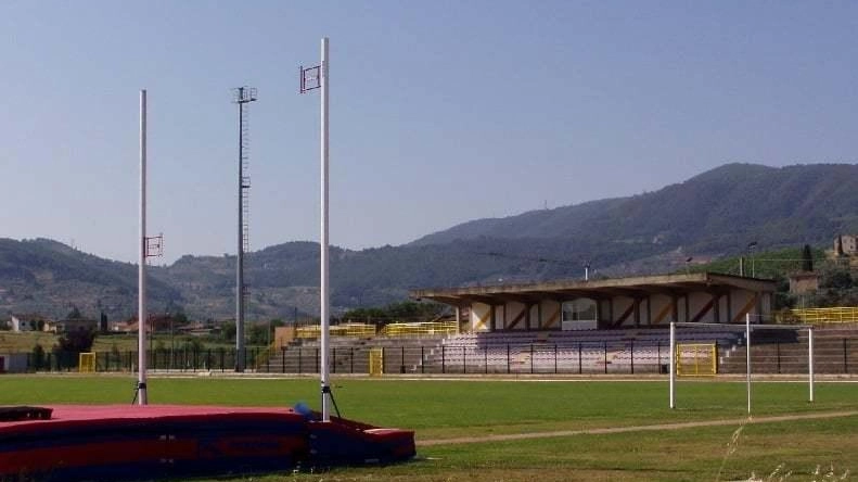 La ristrutturazione, finanziata con fondi Pnrr, sarà completata entro la fine dell’anno. La novità: anche il campo ausiliario di prossima realizzazione sarà dotato di spalti. La ristrutturazione, finanziata con fondi Pnrr, sarà completata entro la fine dell’anno. La novità: anche il campo ausiliario di prossima realizzazione sarà dotato di spalti.
