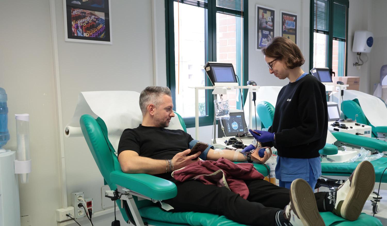 Oltre 10mila donazioni di sangue . Cresce la generosità degli aretini: "La rete solidale si è allargata" Oltre 10mila donazioni di sangue . Cresce la generosità degli aretini: "La rete solidale si è allargata"