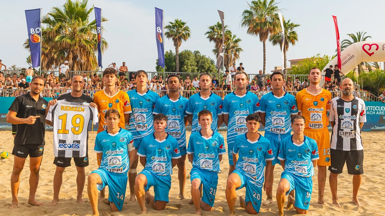La formazione Under 20 del Viareggio Beach Soccer allenata da Marco Pacini La formazione Under 20 del Viareggio Beach Soccer allenata da Marco Pacini