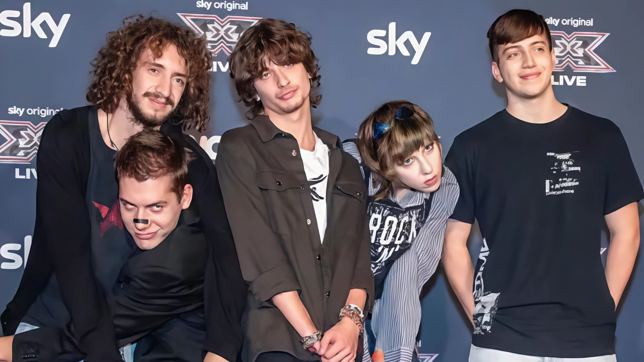 I Punkcake nel quinto live a XFactor i Punkcake si sono esibiti con l’inedito «Bloom». Debutto al microfono per Sonia, apprezzata e premiata dai giudici I Punkcake nel quinto live a XFactor i Punkcake si sono esibiti con l’inedito «Bloom». Debutto al microfono per Sonia, apprezzata e premiata dai giudici