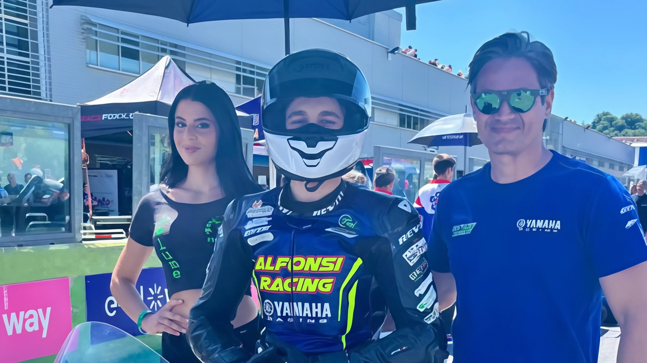 Lorenzo Alfonsi (a destra, nella foto) sta per accendere la stagione del suo team Lorenzo Alfonsi (a destra, nella foto) sta per accendere la stagione del suo team
