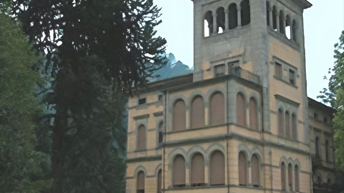 La storica Villa dei Fiori, che andrà nuovamente in asta il prossimo 13 gennaio dopo una serie di tentativi andati deserti La storica Villa dei Fiori, che andrà nuovamente in asta il prossimo 13 gennaio dopo una serie di tentativi andati deserti