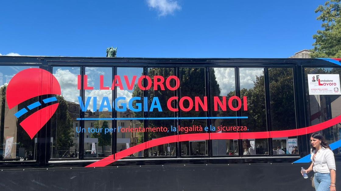 “Truck tour“ alla Lizza, obiettivo formazione e orientamento dei giovani “Truck tour“ alla Lizza, obiettivo formazione e orientamento dei giovani