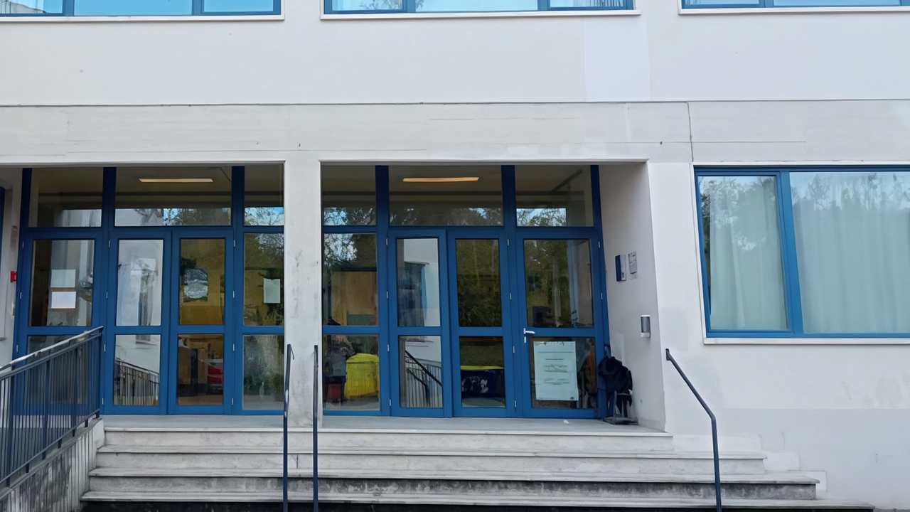 Questi gli alunni coinvolti nella realizzazione della pagina: Andrea Bargellini, Sara Cammarelle, Pietro Conti, Tommaso Eroli, Fabio Esperti Valdivieso, Ginevra... Questi gli alunni coinvolti nella realizzazione della pagina: Andrea Bargellini, Sara Cammarelle, Pietro Conti, Tommaso Eroli, Fabio Esperti Valdivieso, Ginevra...