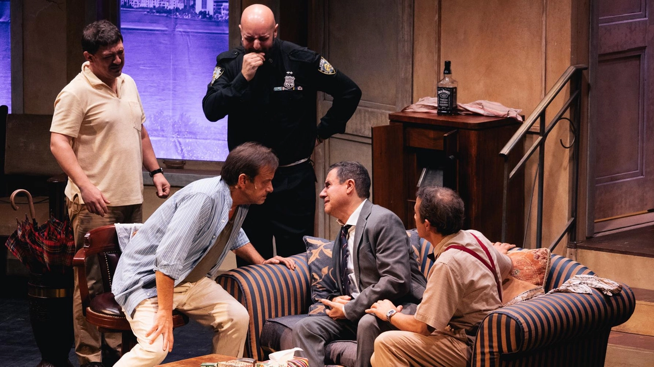 Gianluca Guidi e Giampiero Ingrassia portano la commedia di Neil Simon al Teatro Verdi, con spettacoli dal 28 al 31 dicembre. Gianluca Guidi e Giampiero Ingrassia portano la commedia di Neil Simon al Teatro Verdi, con spettacoli dal 28 al 31 dicembre.