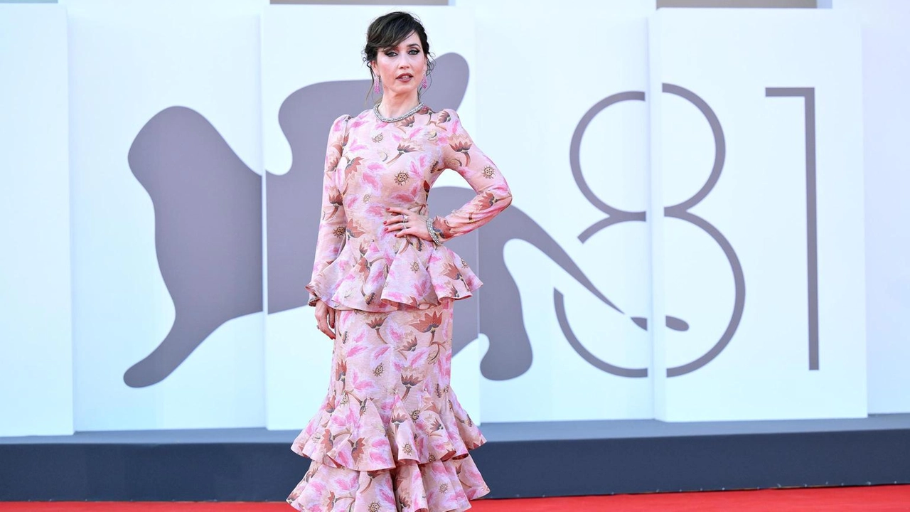 L’attrice sarà martedì al cinema Centrale per presentare il film tratto dalla commedia di Franca Rame e Dario Fo L’attrice sarà martedì al cinema Centrale per presentare il film tratto dalla commedia di Franca Rame e Dario Fo