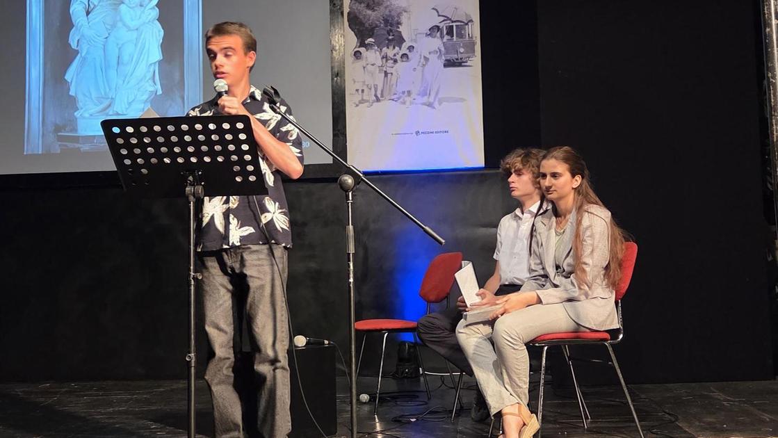 Gli studenti narrano le "Storie del molo" Gli studenti narrano le "Storie del molo"
