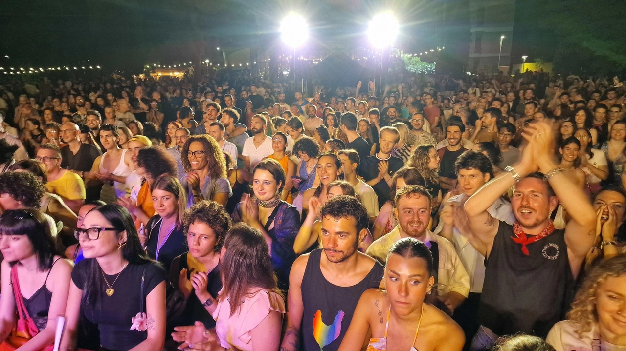 Un evento di libertà, un moto di protesta, rivendicazione e informazione. E fino all’ultimo, polemiche incrociate intorno al nodo-patrocinio. Un evento di libertà, un moto di protesta, rivendicazione e informazione. E fino all’ultimo, polemiche incrociate intorno al nodo-patrocinio.