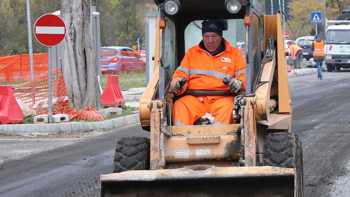 Da Vico Alto all’ex campino di San Prospero, da Scacciapensieri a viale Mazzini: la mappa dei lavori Da Vico Alto all’ex campino di San Prospero, da Scacciapensieri a viale Mazzini: la mappa dei lavori