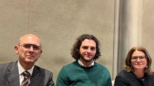 Danilo Di Stefano con il capogruppo Cosimo Carriero e la consigliera Francesca Peccianti
