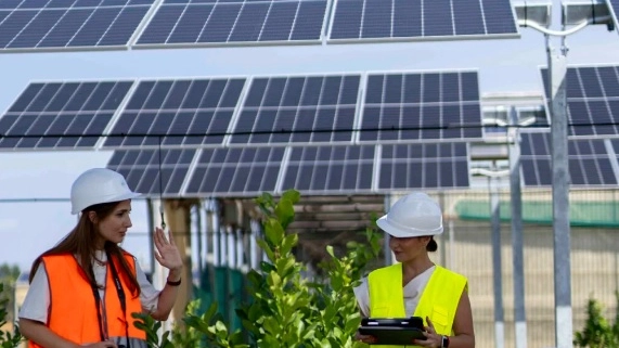 Parchi eolici e agrivoltaici, Maremma presa d’assalto. E si infiamma la polemica