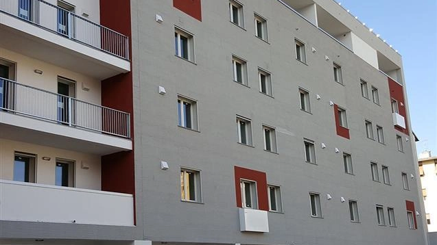 Da lunedì scorso è possibile, per chi è assegnatario definitivo da oltre 5 anni dell’alloggio Erp (edilizia residenziale pubblica), presentare... Da lunedì scorso è possibile, per chi è assegnatario definitivo da oltre 5 anni dell’alloggio Erp (edilizia residenziale pubblica), presentare...