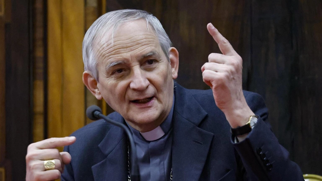 Il presidente Cei ai giovani, "disarmiamo i cuori"