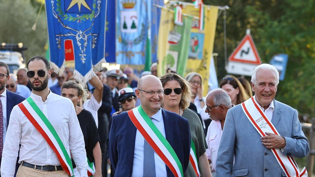 Nicola Tesi, sindaco di Ponte Buggianese con il governatore Eugenio Giani Nicola Tesi, sindaco di Ponte Buggianese con il governatore Eugenio Giani