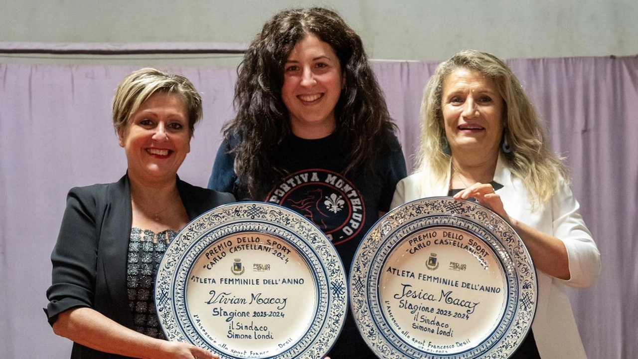 Jesica Macaj e Vivian Macaj sono state premiate e qui sono ritratte con l’assessora Stefania Fontanelli Jesica Macaj e Vivian Macaj sono state premiate e qui sono ritratte con l’assessora Stefania Fontanelli