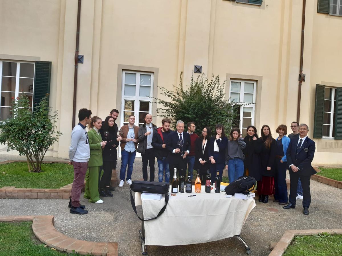 La nuova edizione del Master sul vino della Sant