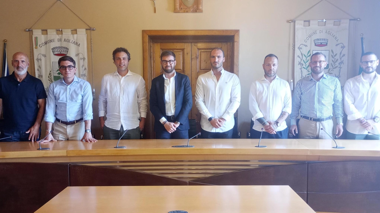La presentazione in Comune del nuovo organigramma della AM Aglianese La presentazione in Comune del nuovo organigramma della AM Aglianese
