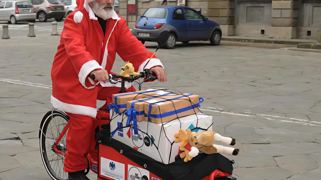 La «Otto-Confcommercio Bike» con cui Fabio Fioroni consegnava regali di Natale La «Otto-Confcommercio Bike» con cui Fabio Fioroni consegnava regali di Natale