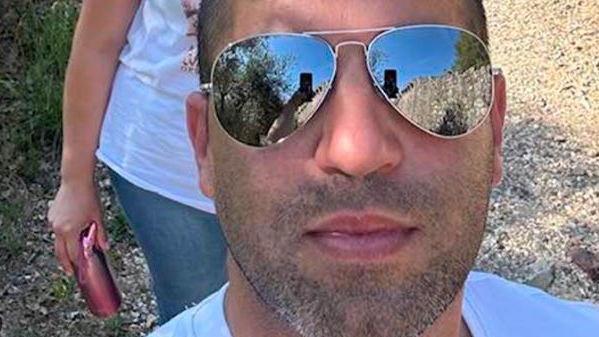 https://www.lanazione.it/image-service/view/acePublic/alias/contentid/MmZhYTgxMjUtYjJlYS00/0/corriere-strangolato-in-tre-a-processo-con-laccusa-di-omicidio.jpeg?f=16:9&w=1200&h=630