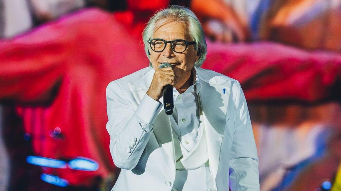 I meravigliosi anni di Nino D’Angelo: "Oggi la canzone napoletana va forte. Ho spianato la strada ai giovani" I meravigliosi anni di Nino D’Angelo: "Oggi la canzone napoletana va forte. Ho spianato la strada ai giovani"