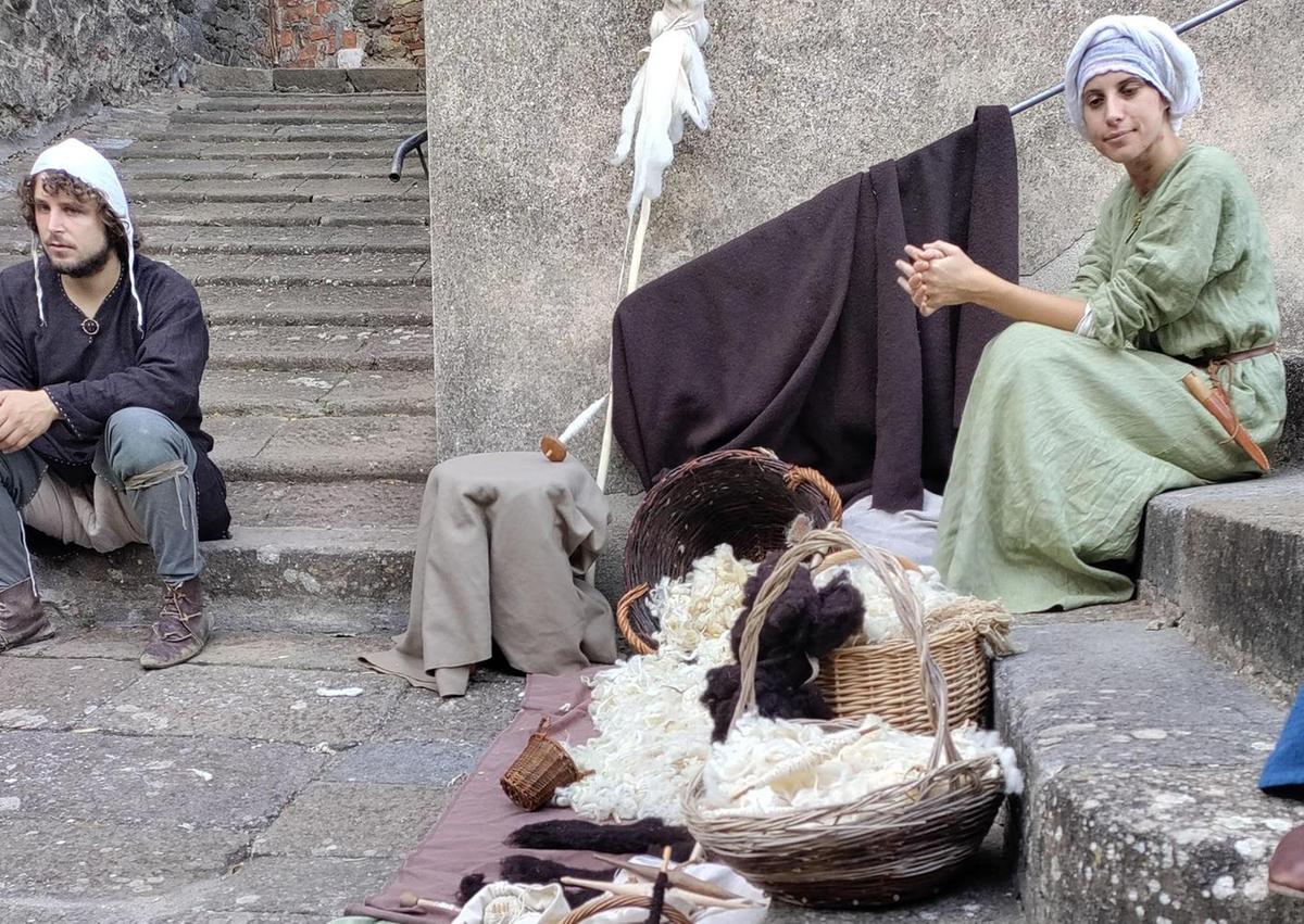 anno domini 1242 festa al via chiusdino villaggio del medioevo