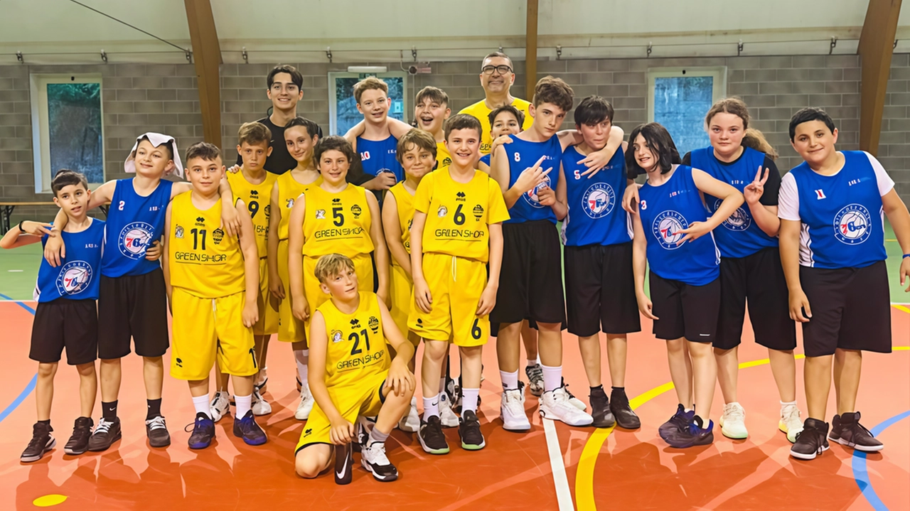 Tanti ragazzi hanno aderito al progetto basket nella città di Aulla Tanti ragazzi hanno aderito al progetto basket nella città di Aulla