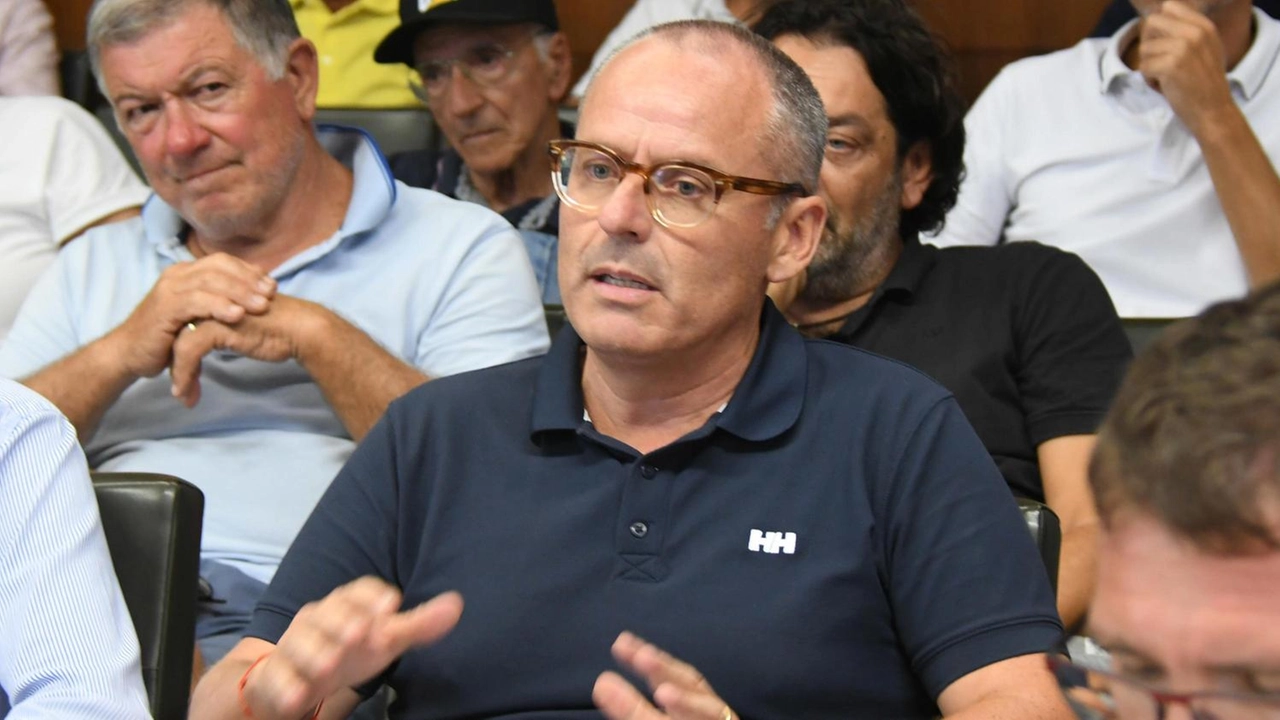 Il presidente di Confindustria Matteo Venturi dispiaciuto per le dimissioni Il presidente di Confindustria Matteo Venturi dispiaciuto per le dimissioni