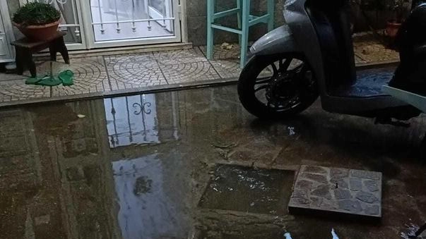 Il violento temporale che mercoledì si è abbattuto sul territorio ha colpito duramente anche il comune di Massarosa, provocando allagamenti,... Il violento temporale che mercoledì si è abbattuto sul territorio ha colpito duramente anche il comune di Massarosa, provocando allagamenti,...