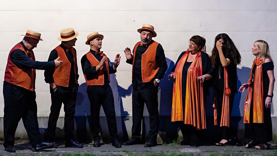 Il Grillo Canterino diventa Swing. Le canzoni di Spadaro in piazza Il Grillo Canterino diventa Swing. Le canzoni di Spadaro in piazza