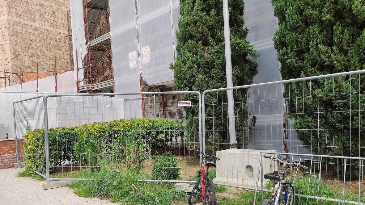 I residenti della zona hanno spesso segnalato situazioni di bivacco L’idea è quella di portare lì le famiglie e i giovani