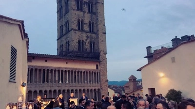 A Casa Bruschi aperture gratuite, brindisi aspettando i fuochi d'artificio e Jazz and Wine