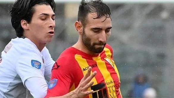 Domenico «Mimmo» Vitiello, il bomber di Torre del Greco, classe ‘96 Domenico «Mimmo» Vitiello, il bomber di Torre del Greco, classe ‘96