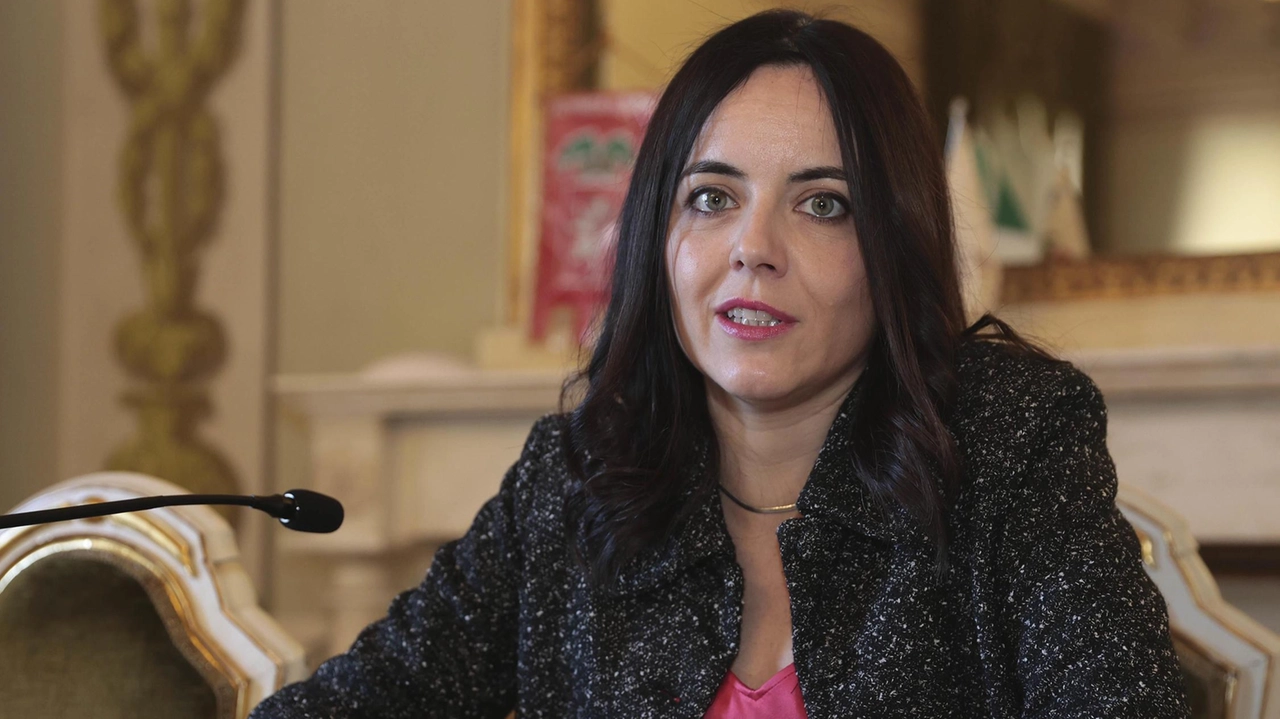 La presidente della Provincia: "Tema urgente, tra nuovi lavori e manutenzione della rete stradale". L’assessore: "Una priorità per chi andrà in Regione".