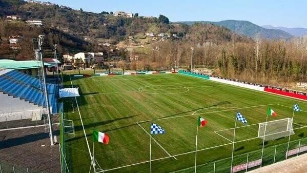 https://www.lanazione.it/image-service/view/acePublic/alias/contentid/MzAxMjZjZmQtZDdmNC00/0/campo-sportivo-colombo-se-non-arriva-la-deroga-pronti-a-fermare-lattivita.jpeg?f=16:9&w=1200&h=630